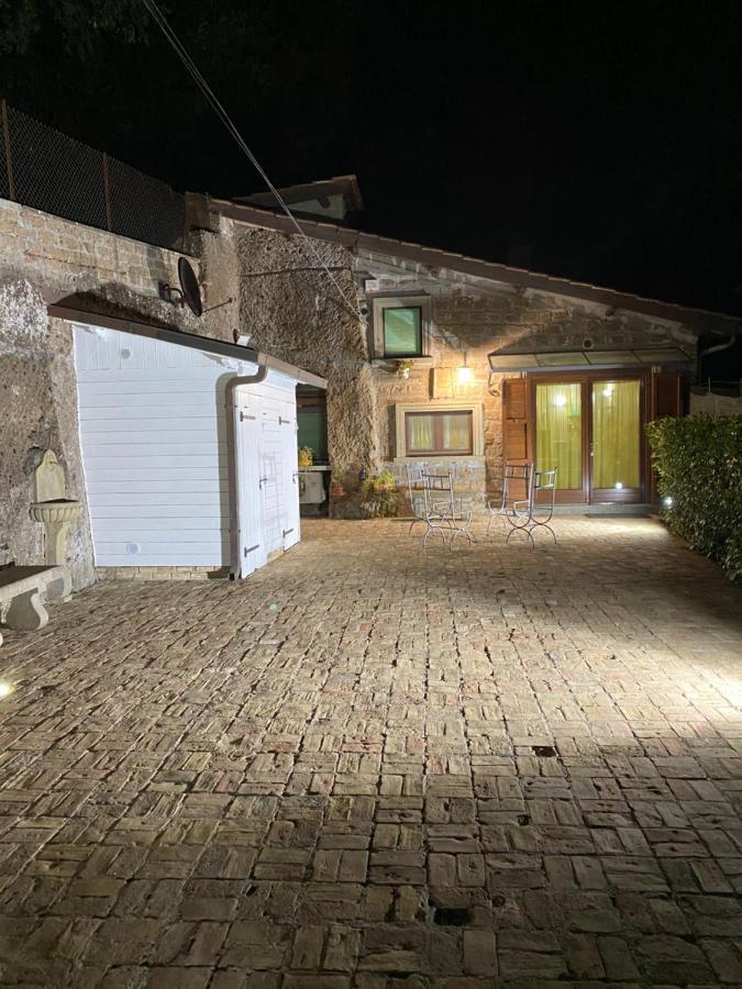 Casetta Santa Fortunata Guest House Sutri Exterior foto